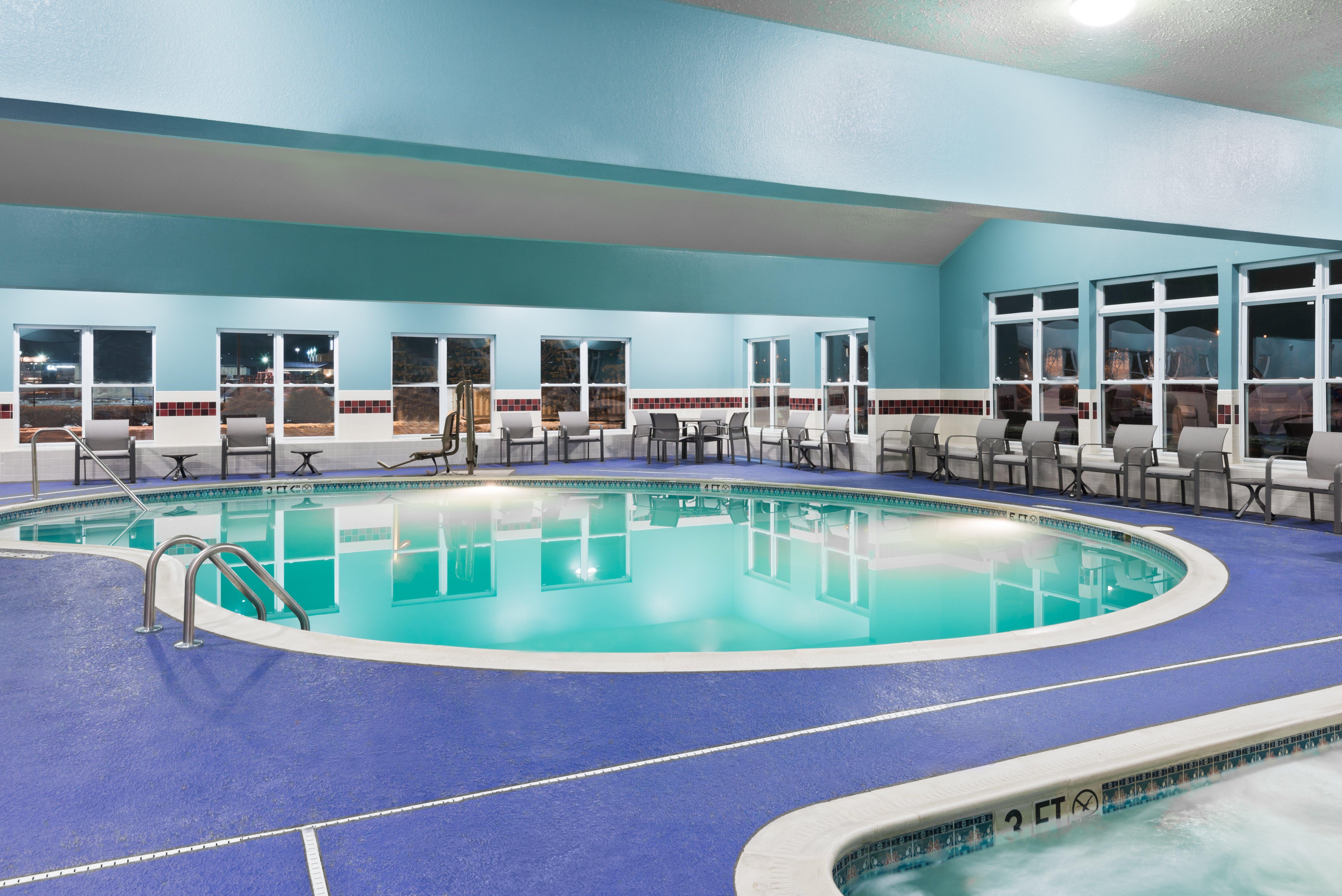 Holiday Inn Express & Suites - Columbus Airport East By Ihg Exterior foto