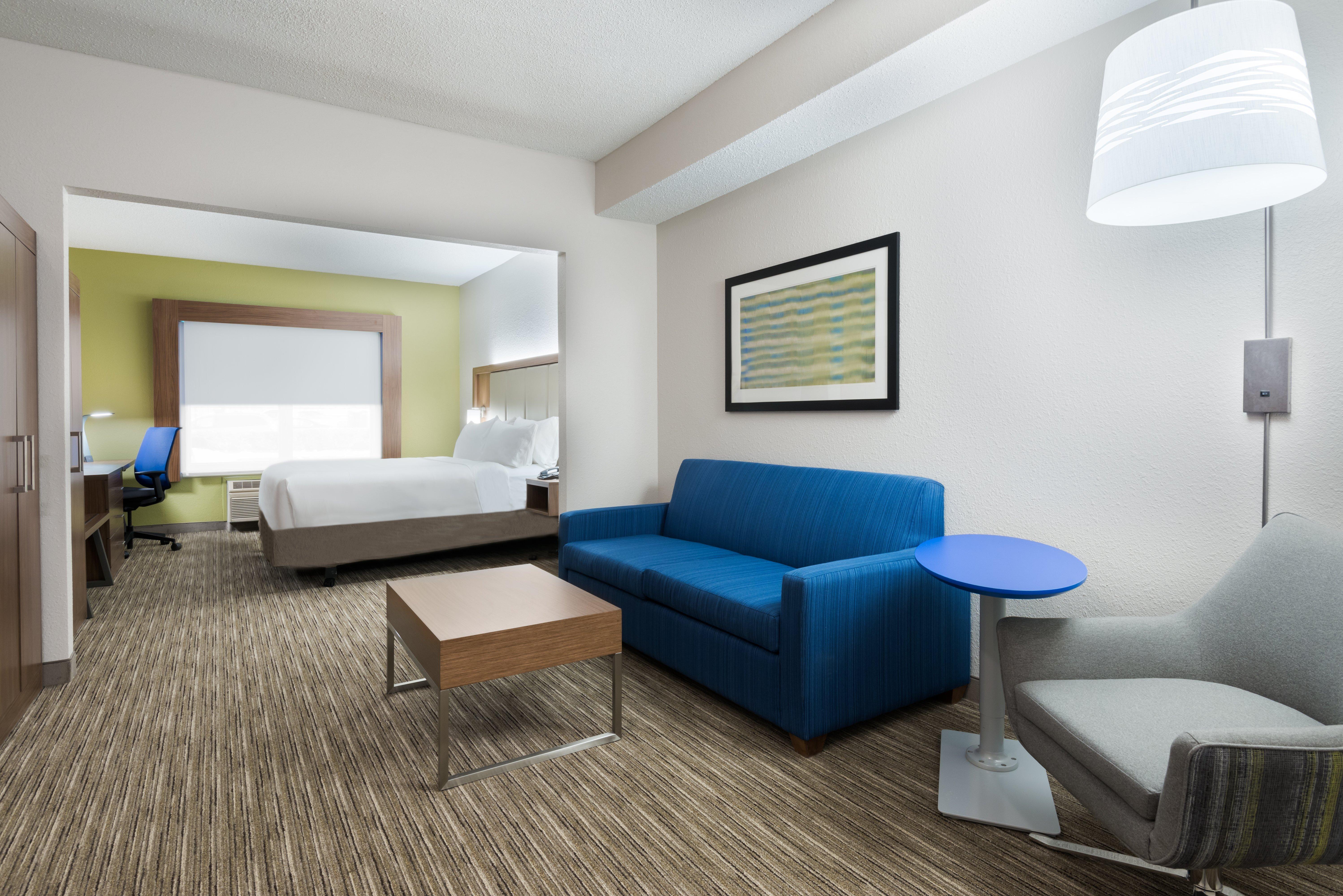 Holiday Inn Express & Suites - Columbus Airport East By Ihg Exterior foto