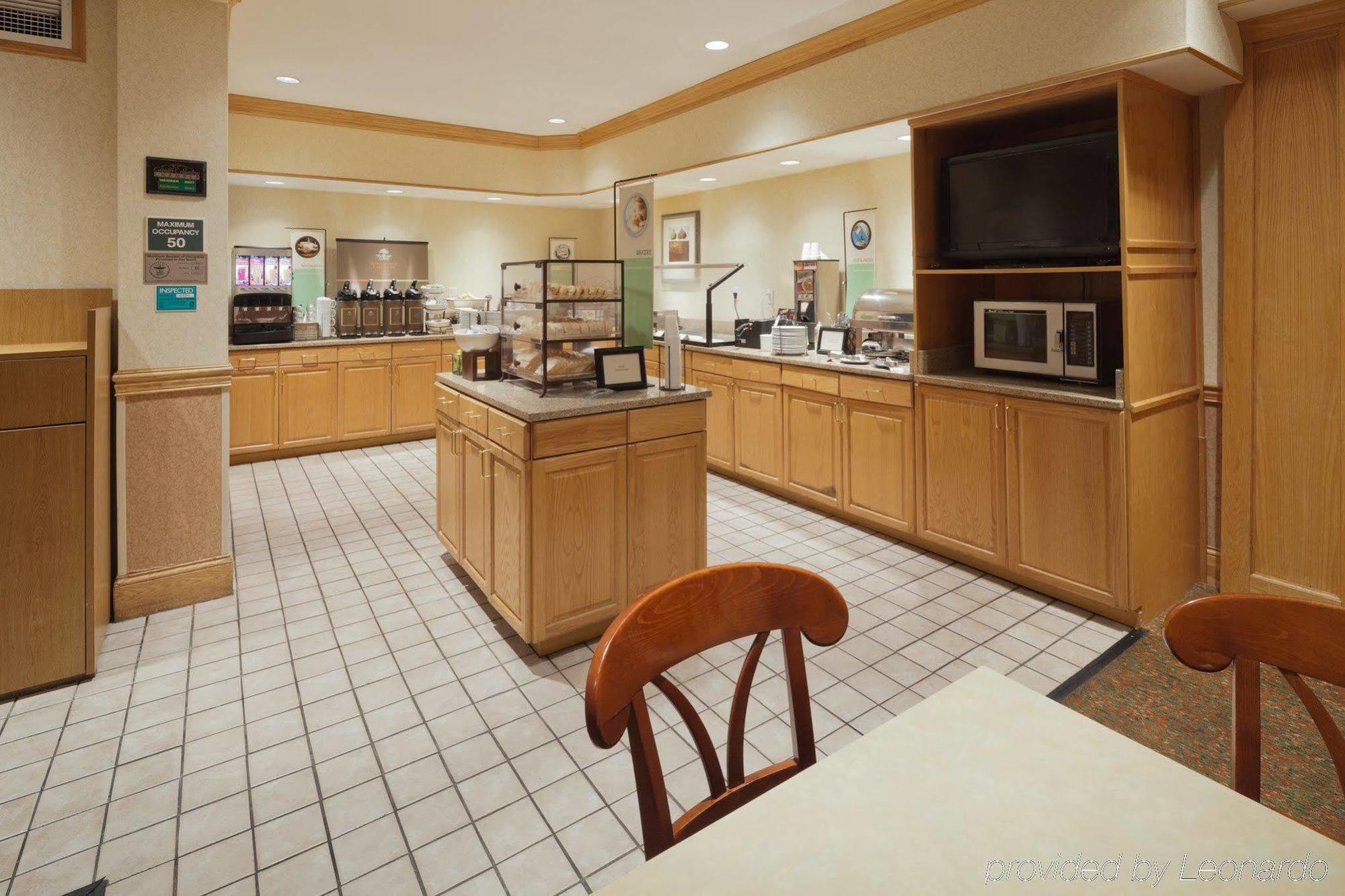 Holiday Inn Express & Suites - Columbus Airport East By Ihg Restaurant foto